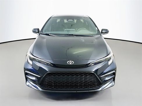 Used 2023 Toyota Corolla XSE image 2
