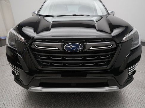 Used 2023 Subaru Forester Touring image 23