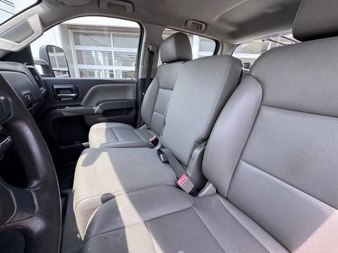 Used 2018 Chevrolet Silverado 3500 W/T RWD image 18