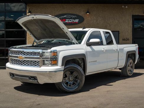 Used 2015 Chevrolet Silverado 1500 LT AWD/4WD image 12