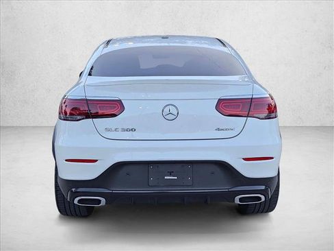 Used 2023 Mercedes-Benz GLC 300 4MATIC Coupe image 4