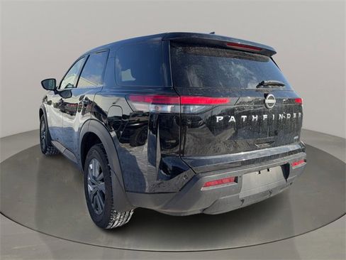 Used 2024 Nissan Pathfinder S image 5