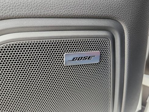 New 2026 Porsche Macan image 21