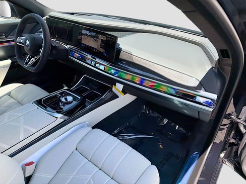 New 2026 BMW 740i w/ Premium Package RWD image 13