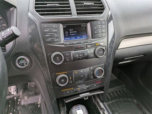 Used 2019 Ford Explorer XLT w/ Class III Trailer Tow Package image 11