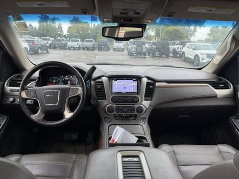 Used 2019 GMC Yukon XL Denali w/ Open Road Package AWD/4WD image 2