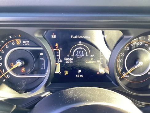 New 2026 Jeep Gladiator Mojave w/ Technology Group image 18