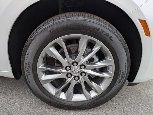 Certified 2024 Buick Enclave Avenir w/ Avenir Technology Package image 12