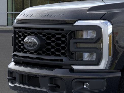 New 2025 Ford F350 Lariat w/ Lariat Ultimate Package image 17