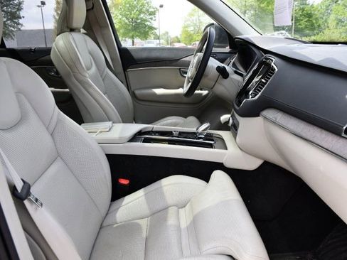 Used 2023 Volvo XC90 B6 Ultimate w/ Protection Package Premier image 23