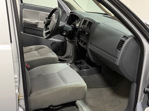 Used 2006 Dodge Dakota ST image 11