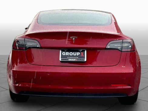 Used 2020 Tesla Model 3 Standard Range RWD image 4