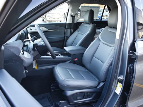 New 2026 Ford Explorer Active w/ Active Comfort Package AWD/4WD image 5
