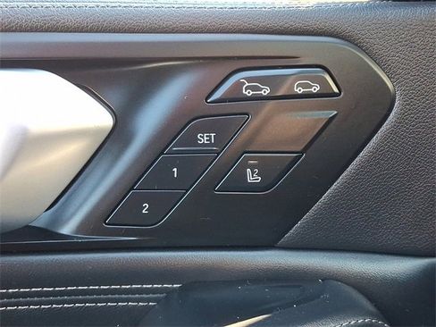 Used 2023 BMW X6 xDrive40i w/ M Sport Package image 26