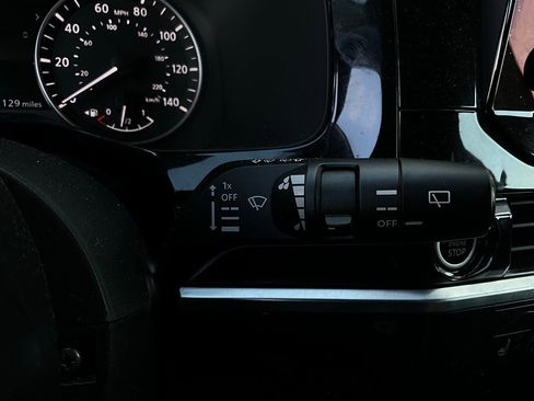 Used 2024 Nissan Pathfinder SV image 35