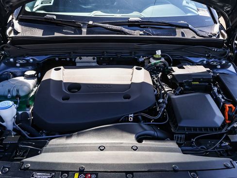 New 2026 Volvo XC40 B5 Core image 40