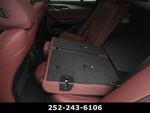 Used 2025 BMW X4 xDrive30i w/ Premium Package image 31