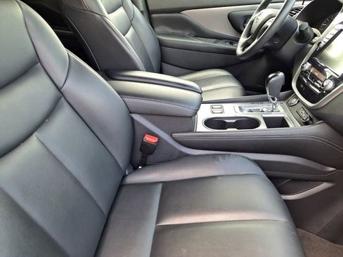 Used 2024 Nissan Murano SV image 17