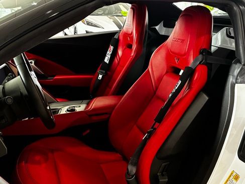 Certified 2016 Chevrolet Corvette Z06 w/ 3LZ Preferred Equipment Group RWD image 24