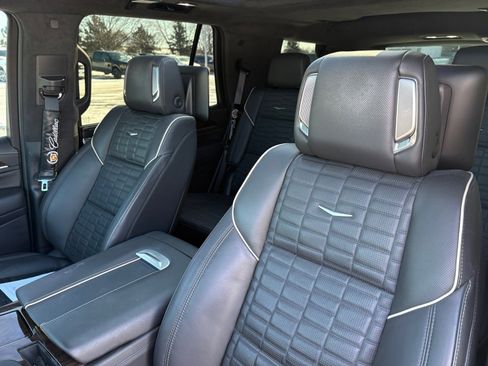 Used 2023 Cadillac Escalade Sport Platinum image 30