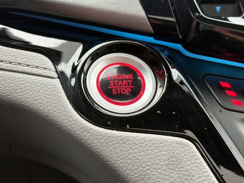 Used 2023 Honda Odyssey Touring image 23