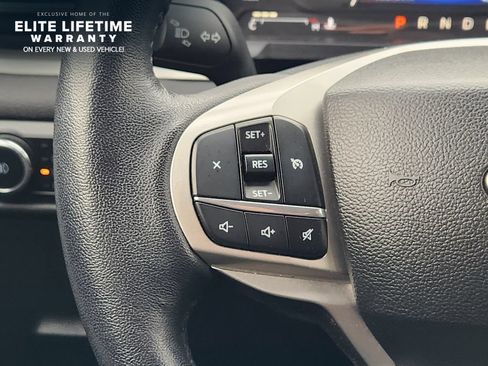 Used 2023 Ford Explorer XLT w/ Equipment Group 202A AWD/4WD image 27