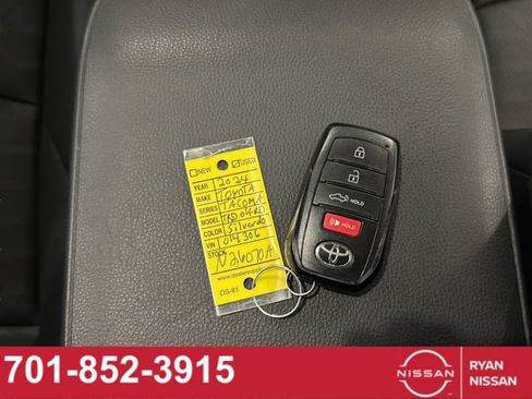 Used 2024 Toyota Tacoma TRD Off-Road w/ TRD Off Road Premium Package image 25