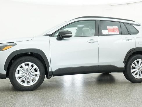 New 2026 Toyota Corolla Cross LE FWD image 4