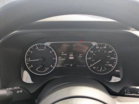 Used 2024 Nissan Rogue SV image 11