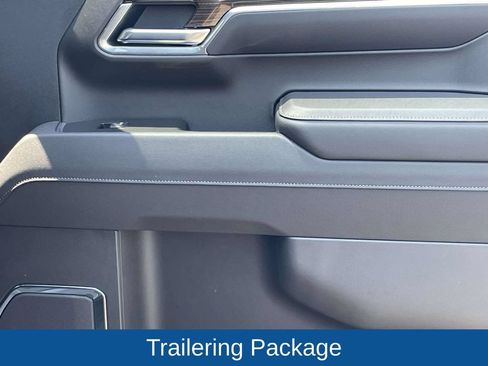 Used 2026 Chevrolet Silverado 1500 LT Trail Boss w/ Convenience Package II AWD/4WD image 17
