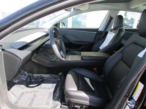 Used 2025 Tesla Model 3 RWD image 18