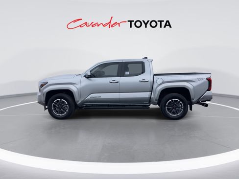 Used 2024 Toyota Tacoma TRD Sport image 5