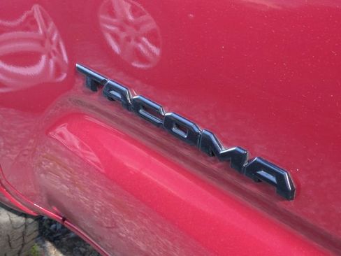 Used 2023 Toyota Tacoma SR5 w/ Technology Package AWD/4WD image 13