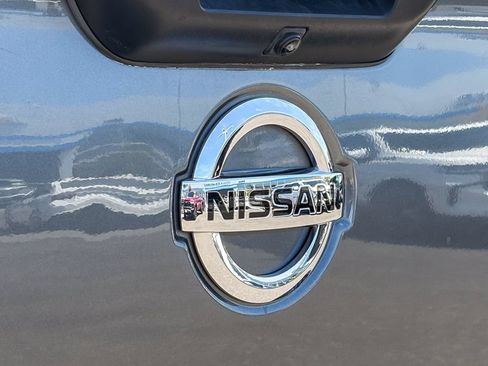 Used 2019 Nissan Titan PRO-4X w/ Pro-4x Convenience Package AWD/4WD image 9