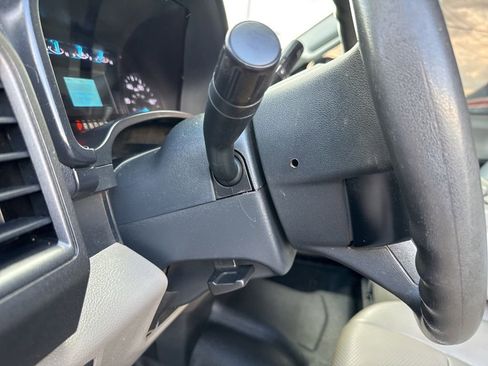 Used 2022 Ford F250 XL w/ Power Equipment Group image 46