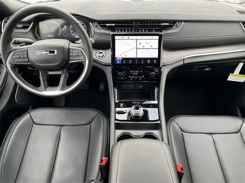 New 2025 Jeep Grand Cherokee L Limited w/ Luxury Tech Group II image 3