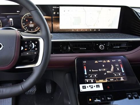 New 2026 INFINITI QX80 Autograph w/ Premium Cargo Package image 11