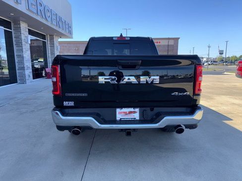 Used 2025 RAM 1500 Big Horn AWD/4WD image 8