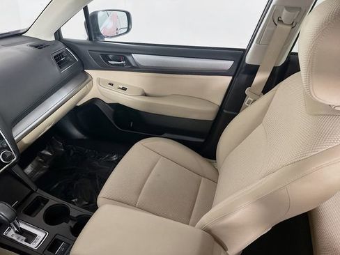 Used 2018 Subaru Outback 2.5i Premium image 23