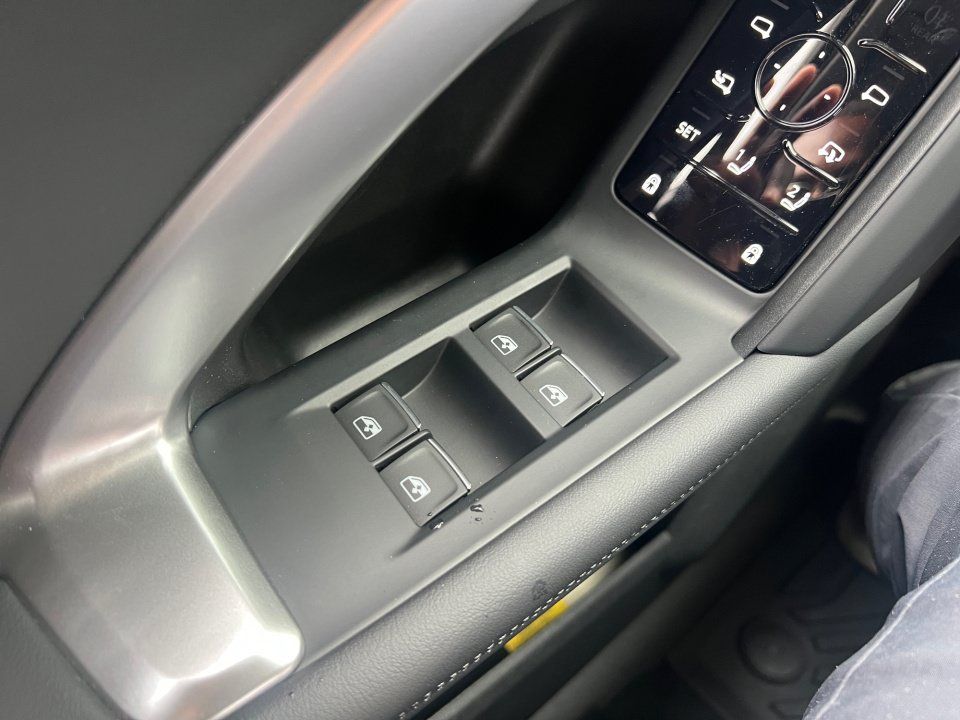 Certified 2025 Audi Q5 Premium w/ Premium Plus AWD/4WD image 34