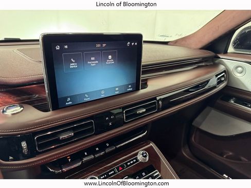 Certified 2023 Lincoln Aviator Black Label w/ Dynamic Handling Package AWD/4WD image 32