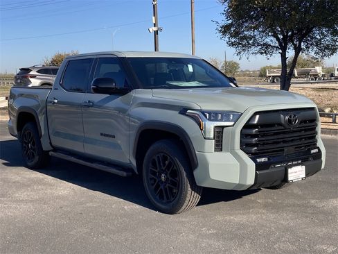 New 2026 Toyota Tundra Limited image 3