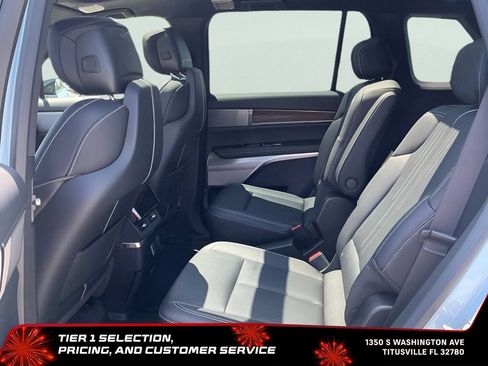 Used 2026 Cadillac Vistiq Sport w/ LPO, Floor Liner Package AWD/4WD image 28