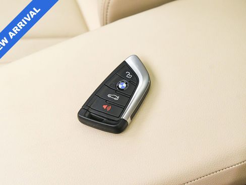 Used 2023 BMW X4 xDrive30i w/ Convenience Package image 21