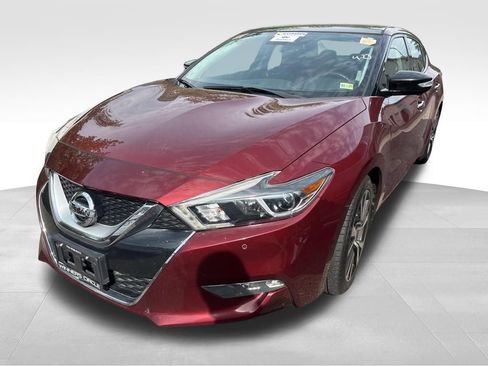 Used 2017 Nissan Maxima Platinum FWD image 2