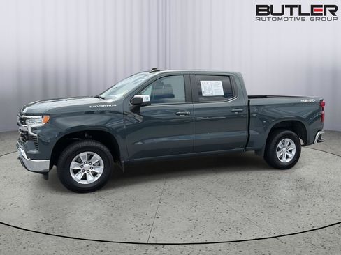 Certified 2025 Chevrolet Silverado 1500 LT AWD/4WD image 3