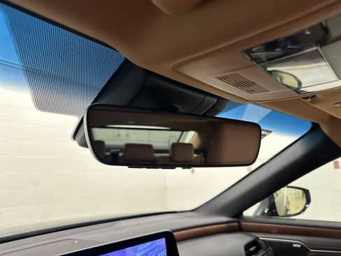 Used 2025 Lexus ES 350 Ultra Luxury FWD image 29