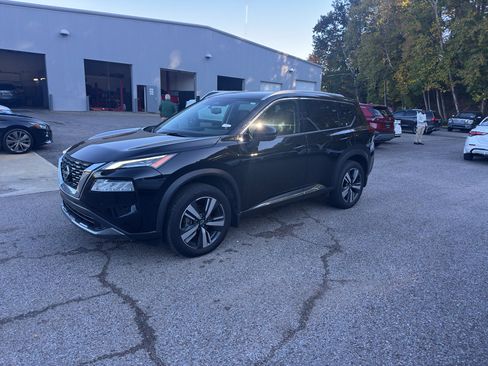 Certified 2023 Nissan Rogue SL image 9