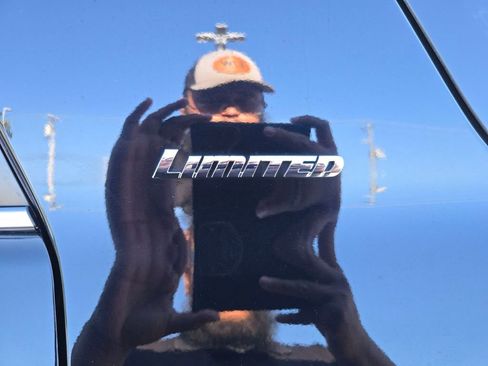 Used 2022 Toyota 4Runner Limited image 31