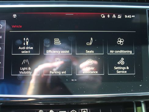 Used 2025 Audi Q7 3.0T Premium AWD/4WD image 55